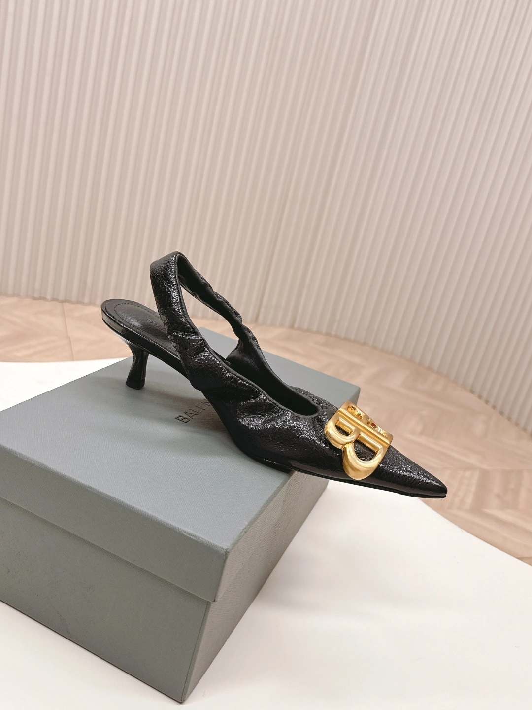 COCO-- 218593i161 818870WBD4T1080 Heel height：4.5CM cowhide sheepskin item:E-X158E1425W
